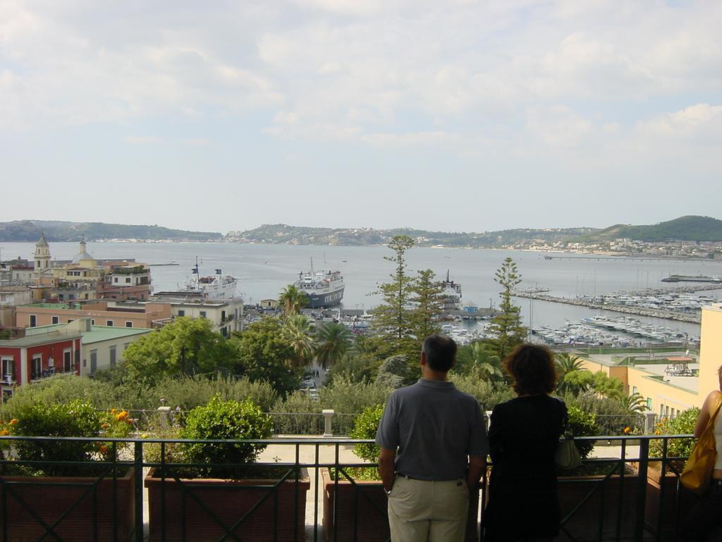 Aparthotel Flegrea House Pozzuoli Exteriér fotografie